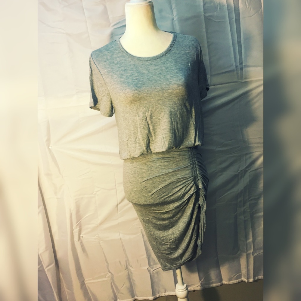 dress - Picture 1 of 2